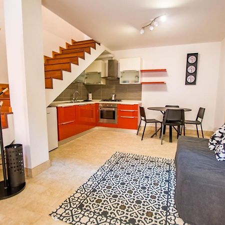 Apartmán La Casa Di Lu Terst Exteriér fotografie